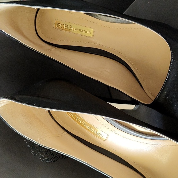 BCBG Black Platform Heels 4inch stilettos - Picture 2 of 6